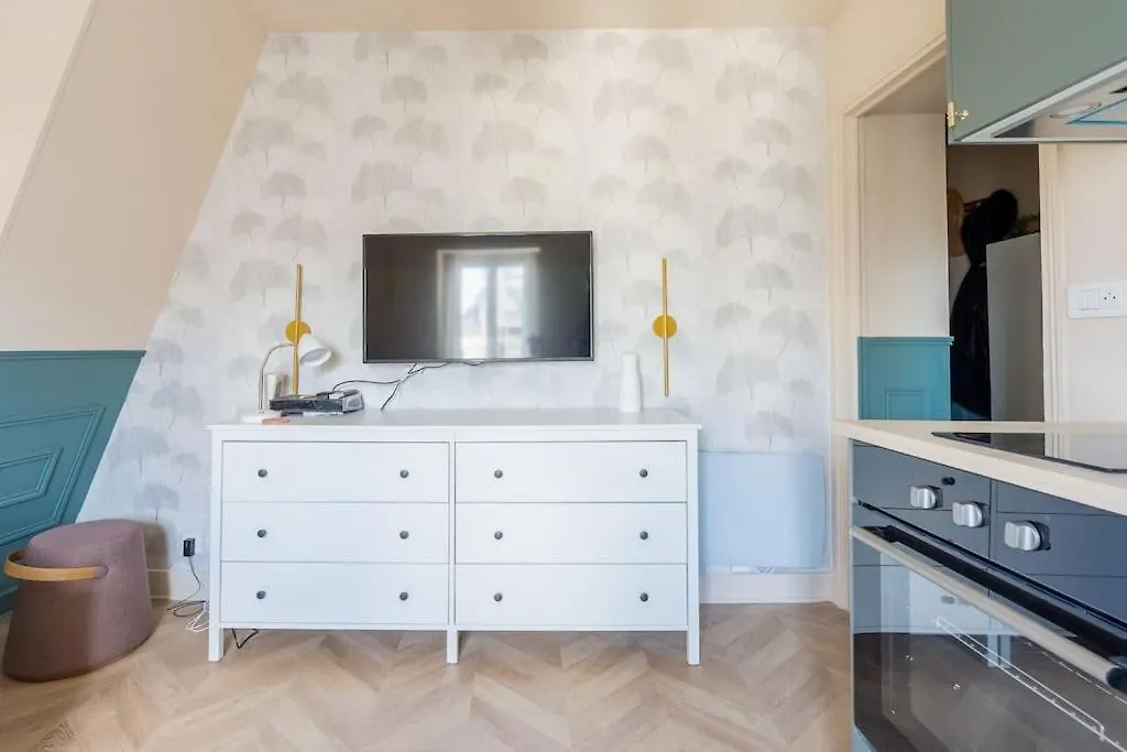 Studio Luxe Paris France