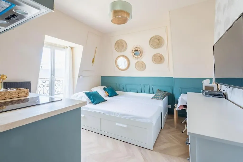 Studio Luxe Paris France